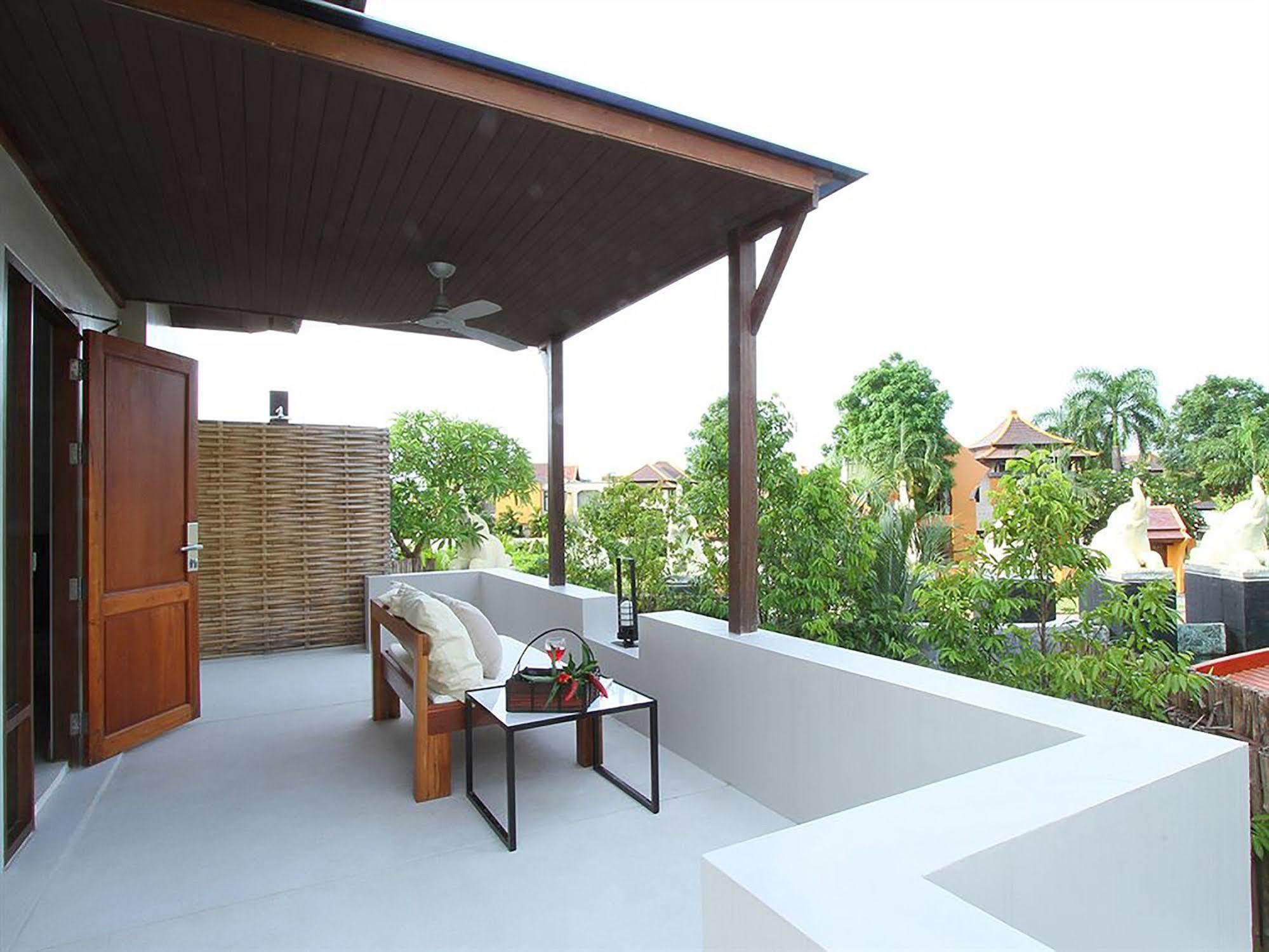 Villa Villa Pattaya Nong Prue Εξωτερικό φωτογραφία